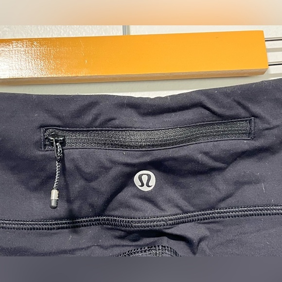Lululemon Women’s Black High-Rise Leggings with Ruffle Detail - Size 2 - Picture 2 of 11